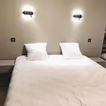 Feriehus En Pleine Nature 4 Etoiles - Sauna Et Jacuzzi Le Bez (Tarn)